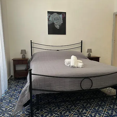 La Baronessa Quarto em Acomodações Particulares